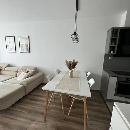 Lelle Apartmán
