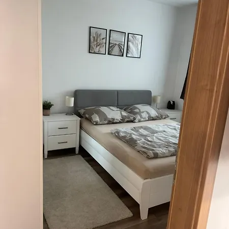 Lelle Apartmán *