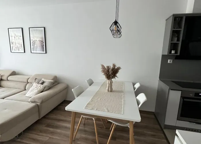 Lelle Apartament