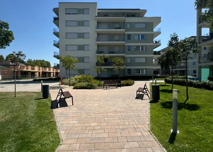 Lelle Apartment *