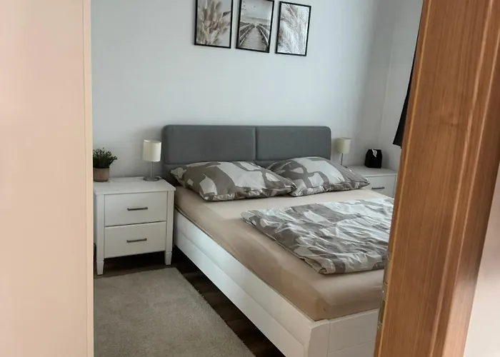 Lelle Apartamento *